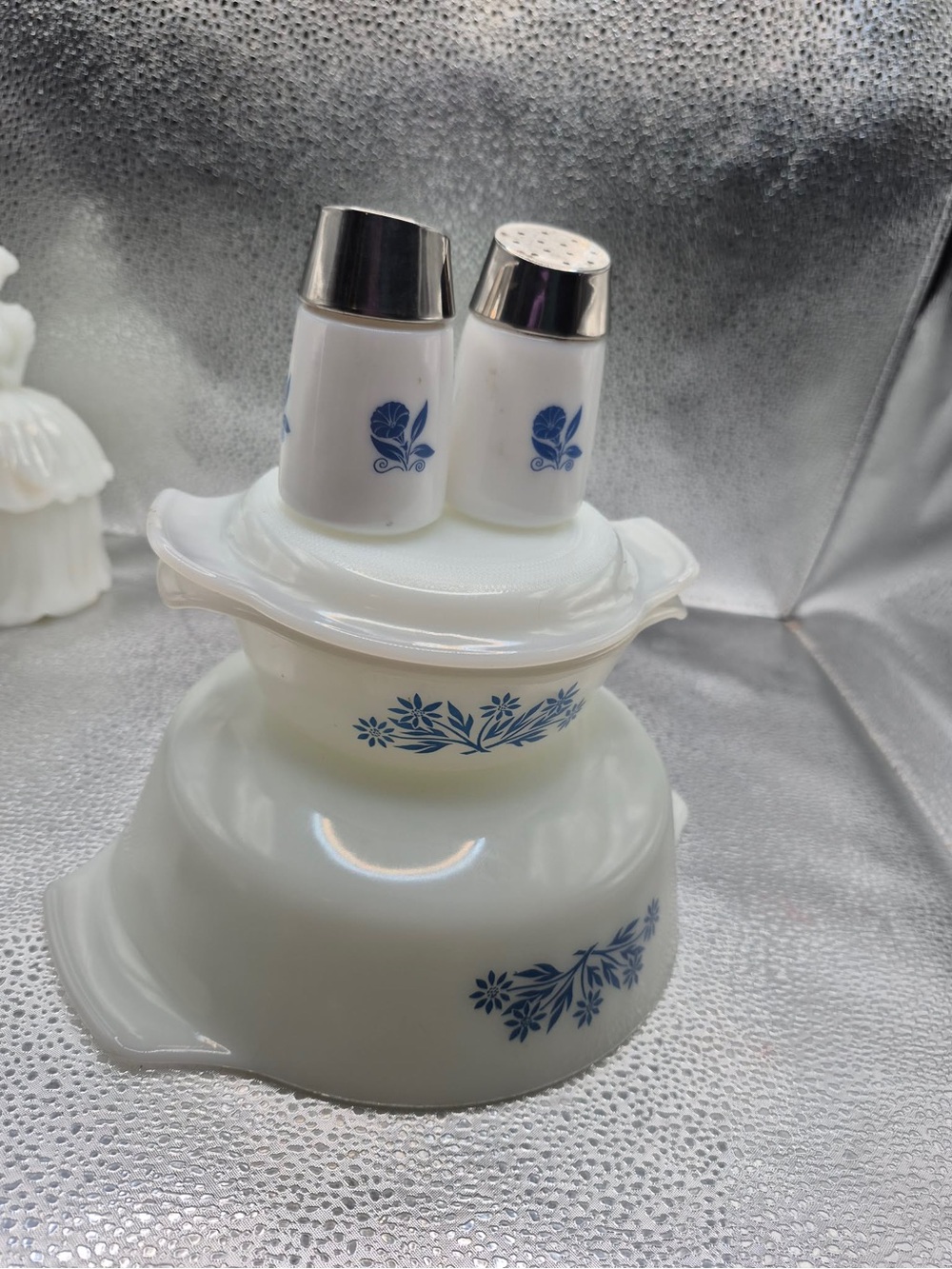 Fire King Blue Cornflower Vintage Mini Milk Glass Casserole Dish Set w/ Shakers - Picture 10 of 16